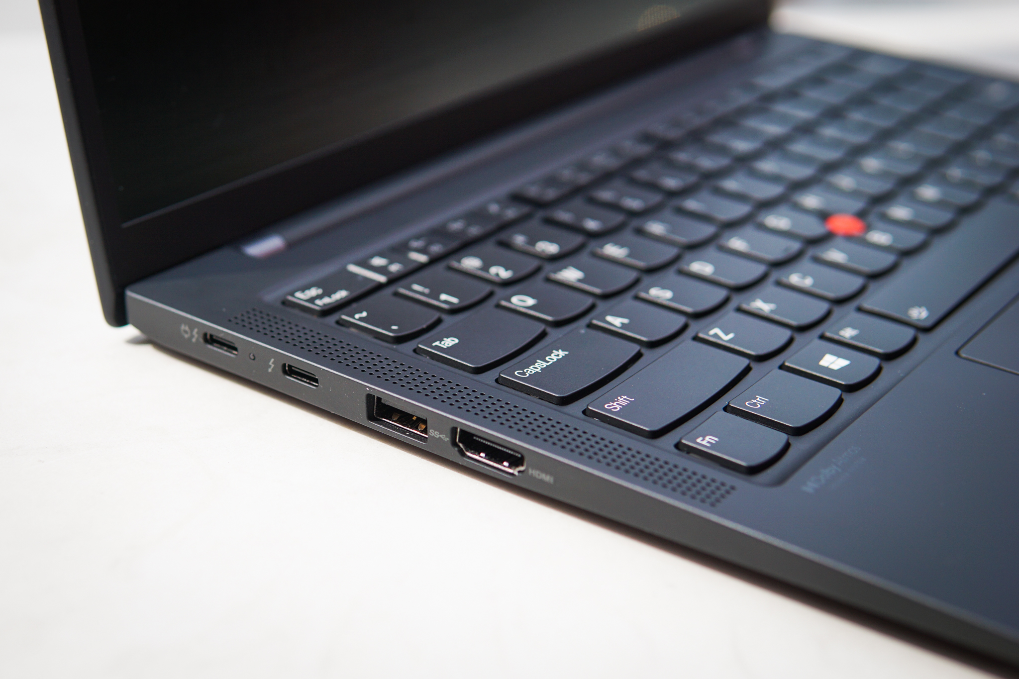 Thinkpad X1 Carbon Gen 6 - Core i5 8350U / Core i7 8650U, Màn 14.0